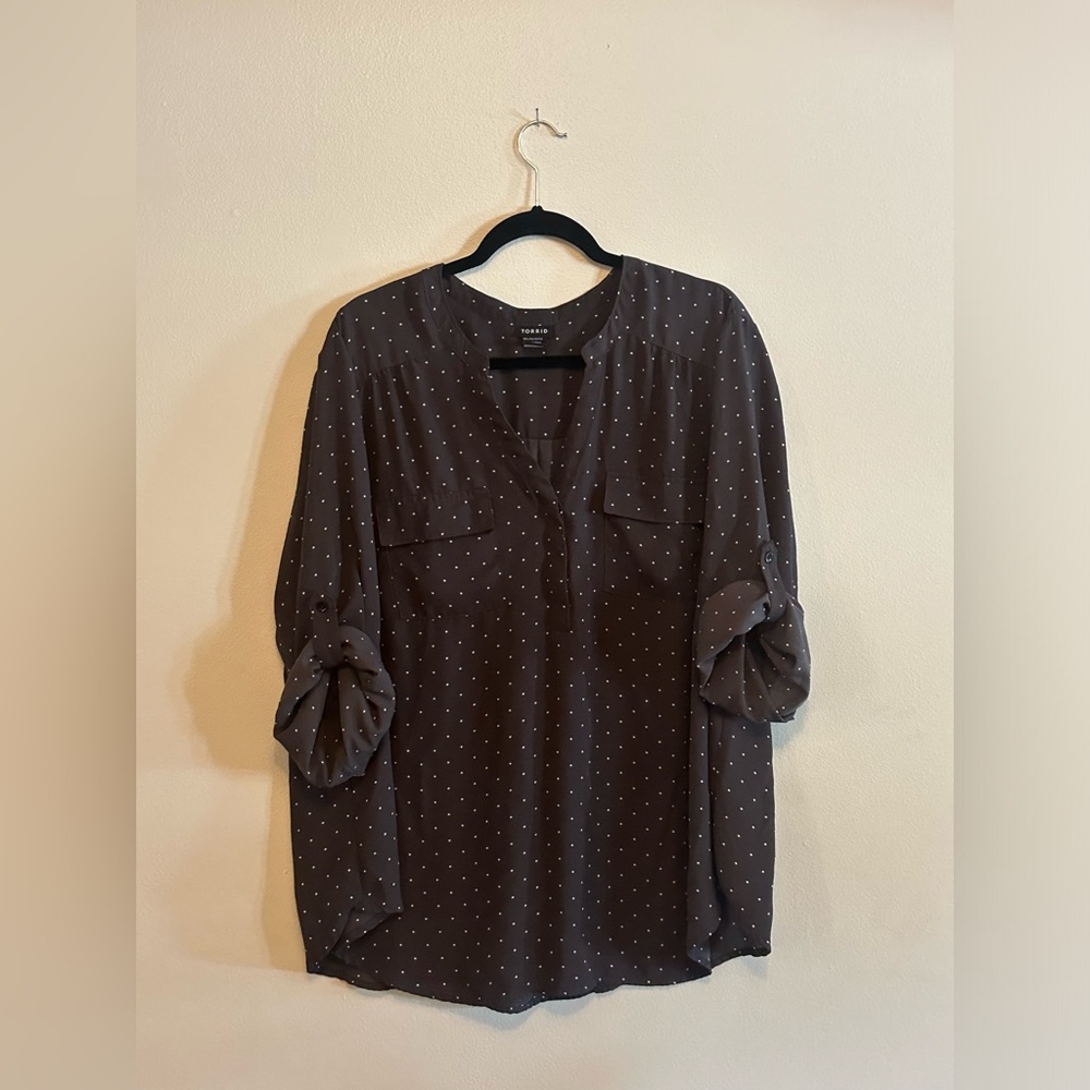 Torrid shirt size 3